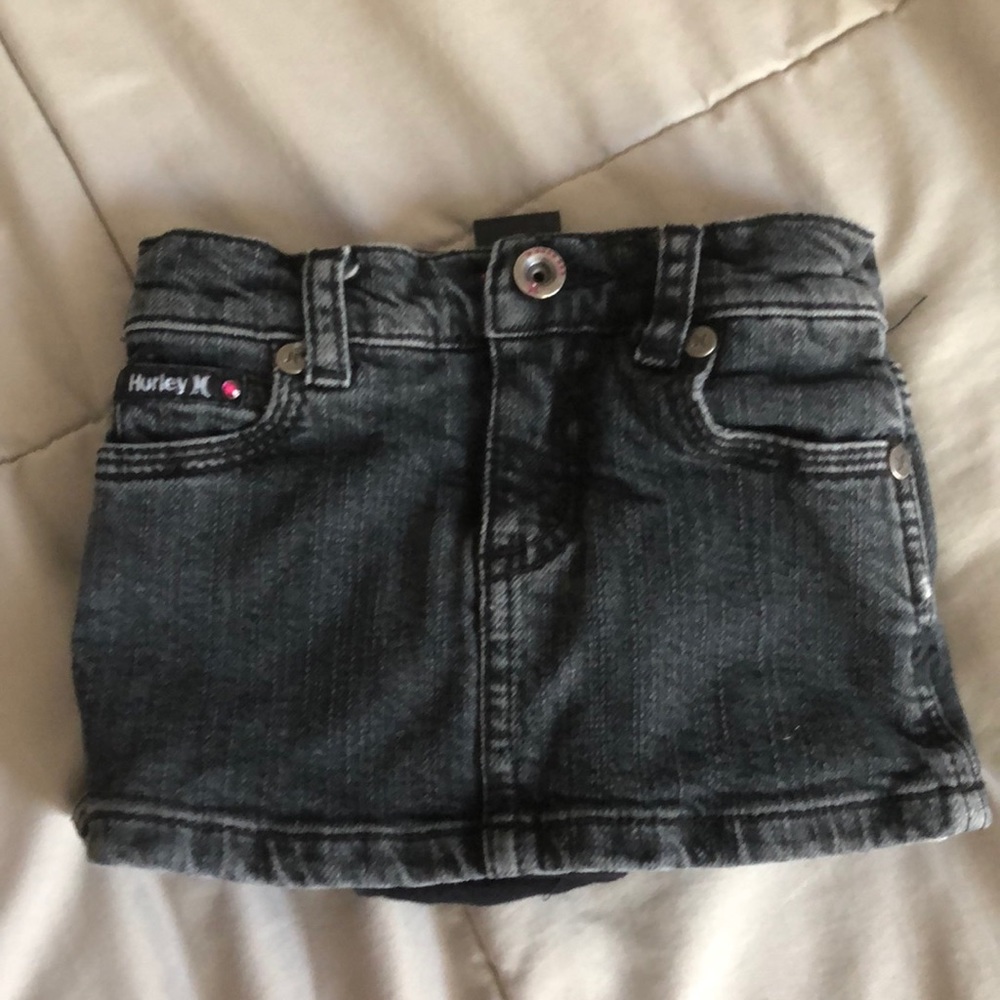 Hurley skirt